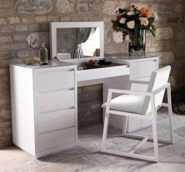  Bàn trang điểm 001